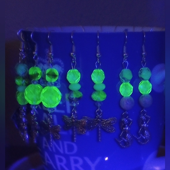 Uranium Glass Beaded Earrings Silver Charms Vintage Beads Blue Yellow Green Purp - Picture 4 of 12